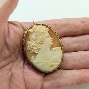 Vintage Carved Cameo Brooch Pendant 10k Gold